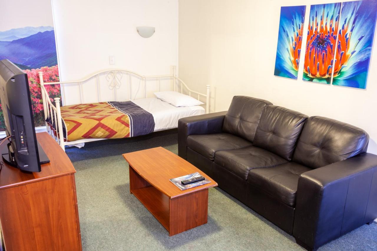 כרייסטצ'רץ' Cherry Tree Lodge Motel מראה חיצוני תמונה